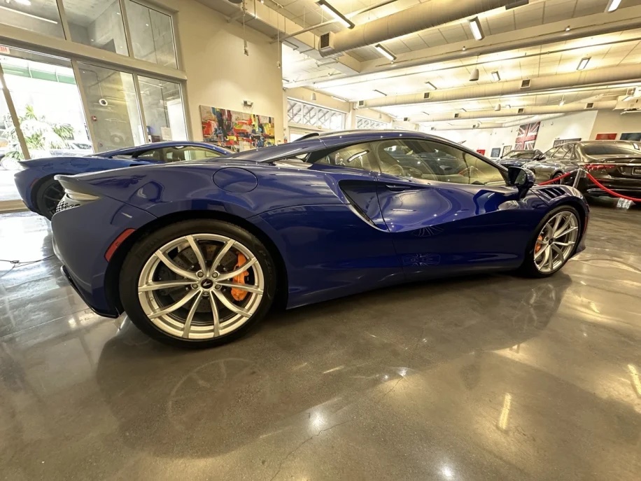 2023 McLaren Artura | Asking Price: $205,749