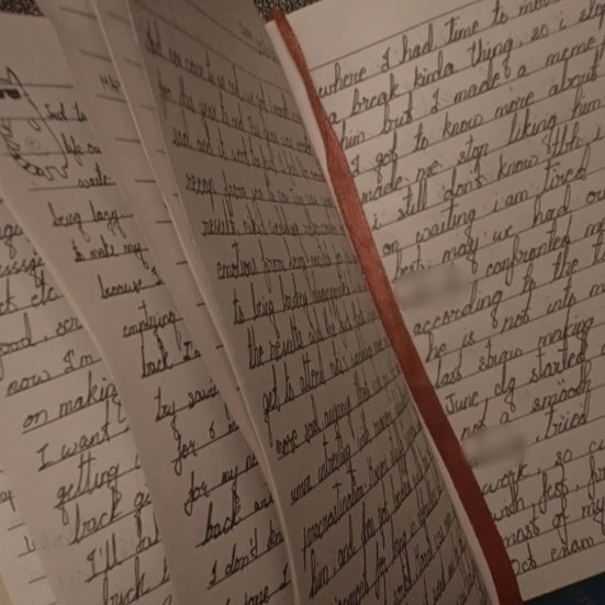 lightflm3's tweet image. ˚☽˚｡⋆𐙚 Restarting....

hello!! #studytwt I&apos;m light, looking for moots!!
And since I&apos;m back, here are my info♡

✮ she/her | 04 | infp
☆ 2nd year of uni 
✮ likes kpop, anime, books, music, cats, art
☆ #studytwt | #booktwt | #lifetwt 

♡/⟳to be moots !!