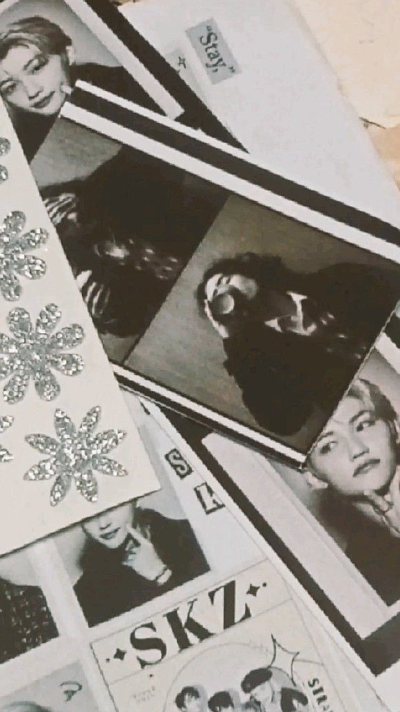 lightflm3's tweet image. ˚☽˚｡⋆𐙚 Restarting....

hello!! #studytwt I&apos;m light, looking for moots!!
And since I&apos;m back, here are my info♡

✮ she/her | 04 | infp
☆ 2nd year of uni 
✮ likes kpop, anime, books, music, cats, art
☆ #studytwt | #booktwt | #lifetwt 

♡/⟳to be moots !!