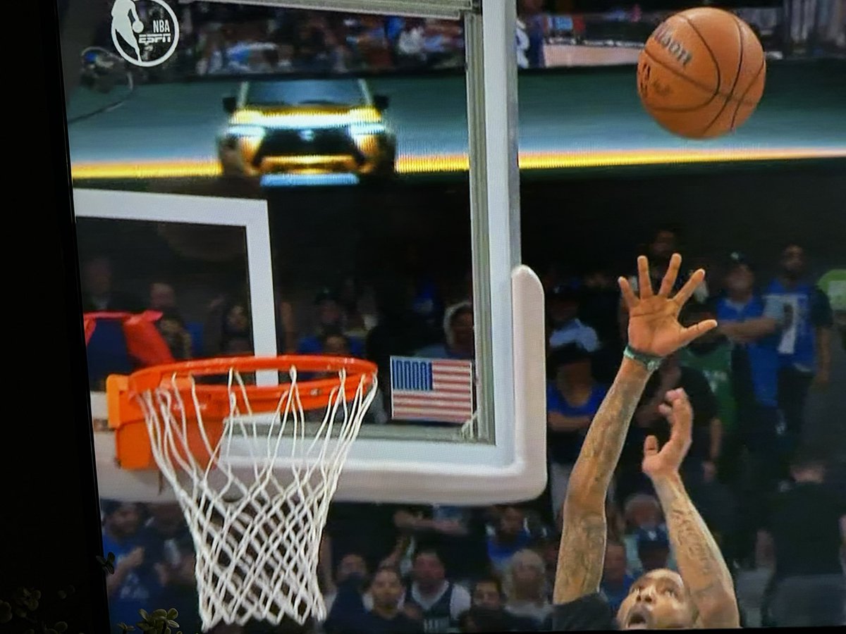 Jones …dunked this shit #LACvsDAL