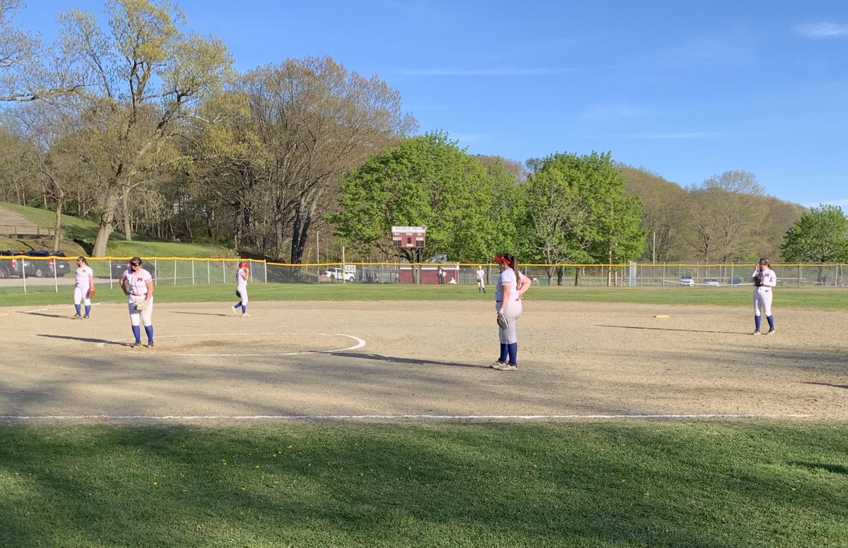 12-10 win vs Rogers earlier today. Big Hand Players of the Game - Lily Venditelli went 3-4 w/2 2B's &amp; 5 RBI's and Kristah Leclair went 3-4 w/3 runs scored &amp; 2 RBI's. Carolyn Acker was the winning pitcher, complete game, 8k's.