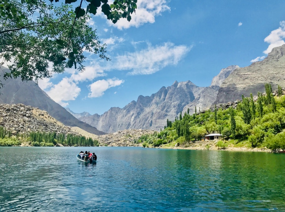 4 Must to Visit places on Trip to Skardu 1. Shangrilla Lake 2. Deosai 3. Upper Kachur 4. Shigar Valley