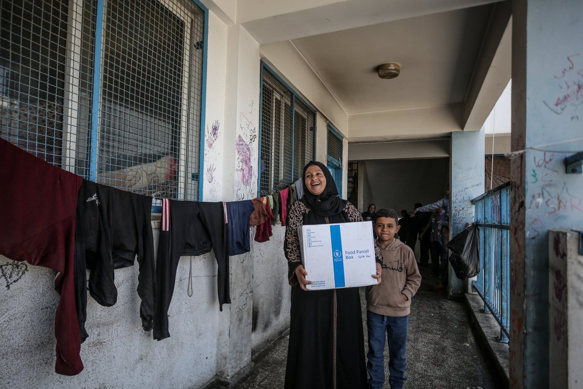 Yasmeen and her children are residing in an UNRWA shelter after being displaced from #Gaza City. 'When I heard airstrikes for the first time in the south, I rushed downstairs to the playground. The thought of losing one of my children is unbearable.' Yasmeen's family heavily…