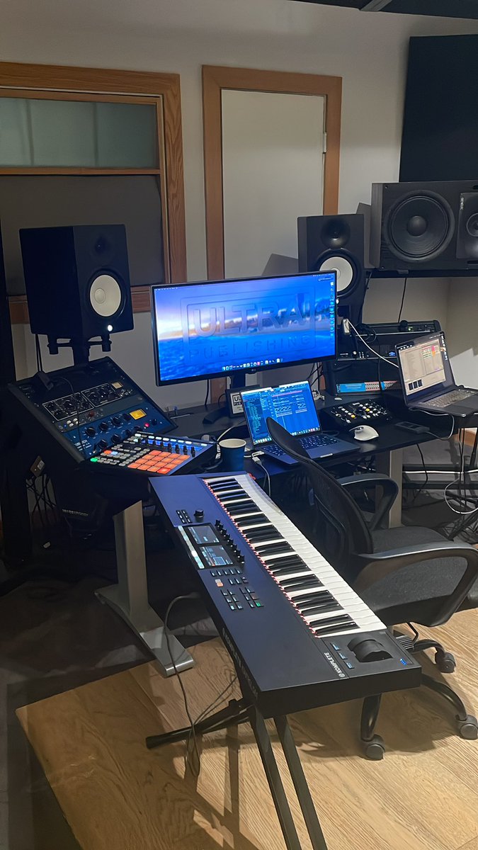 O•VER•SEAS 🌊 tweet media