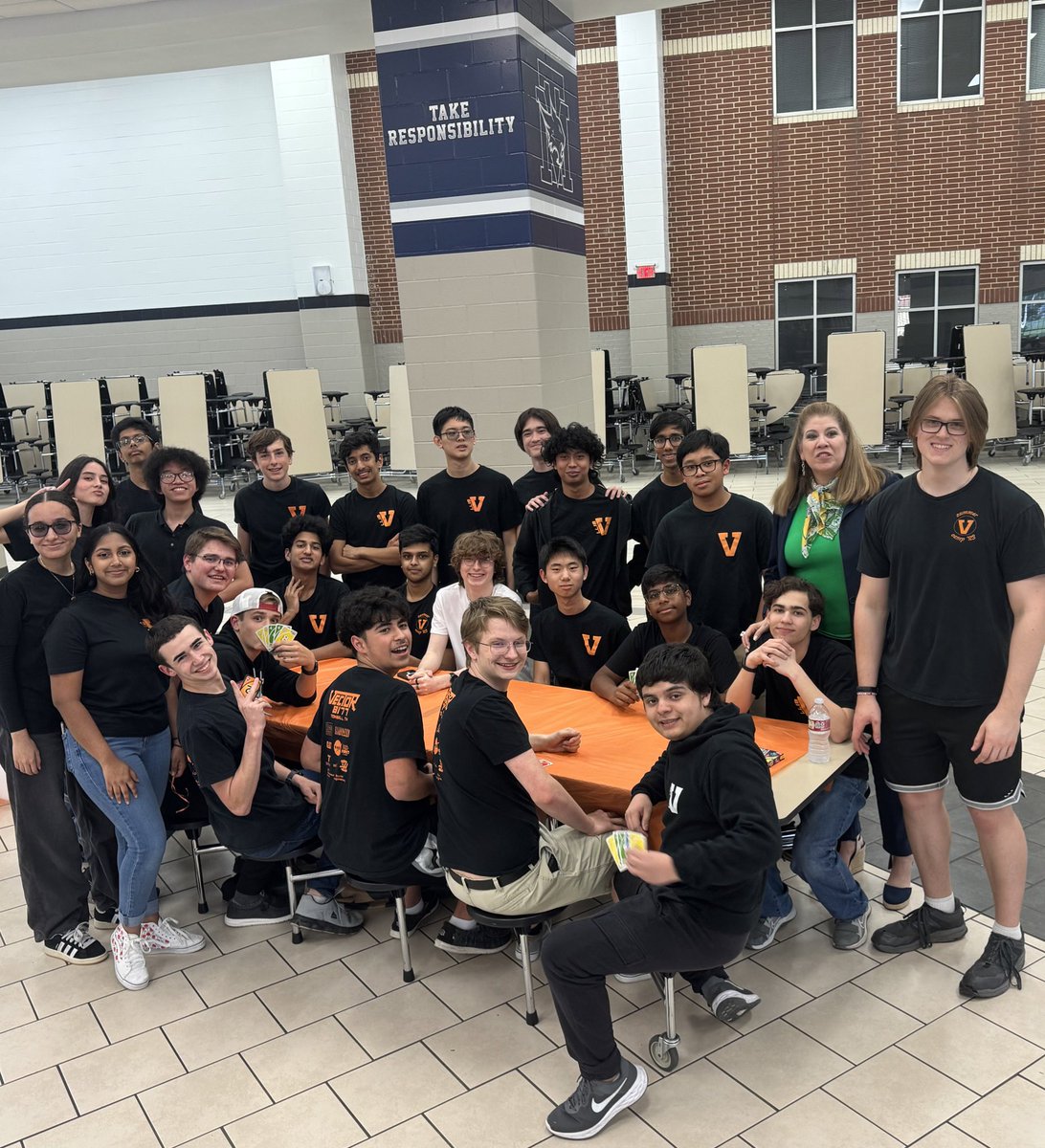 m_salazarzamora's tweet photo. Thanks to the @TomballISD Robotics students for inviting me to their end of the year celebration banquet today. What a great year you all had!! All of your hard work is noticed. You have made me one proud Superintendent!! #RoboticsRule #Vector1877 https://t.co/oVSrmbEFKB