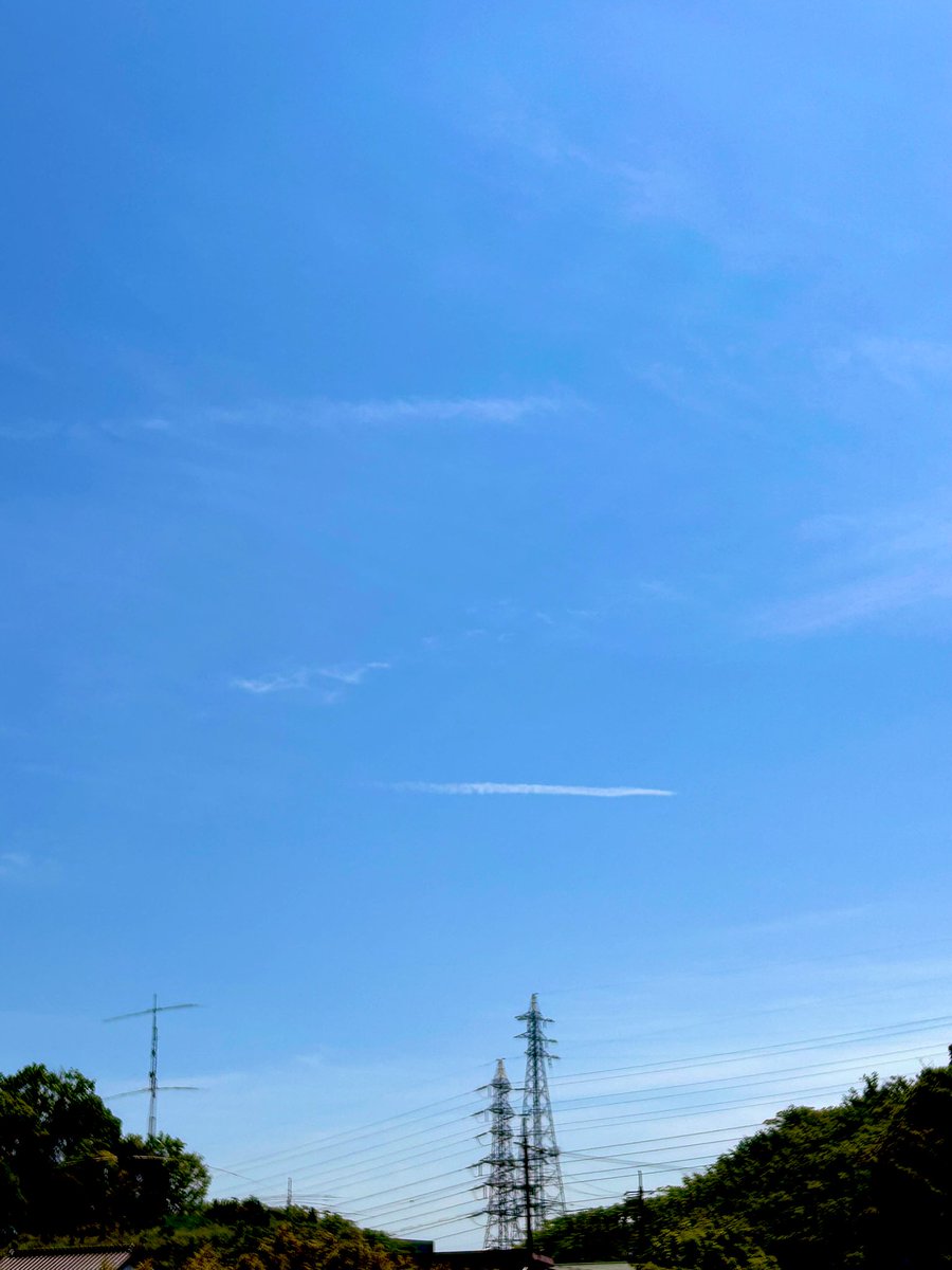 今日の飛行機雲☁️✈️