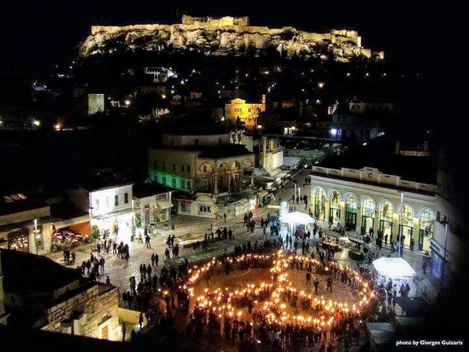 Εύχομαι από τα βάθη της καρδιάς μου, το Φως της Ανάστασης να χαρίσει ελπίδα, και δύναμη σε όλους μας!