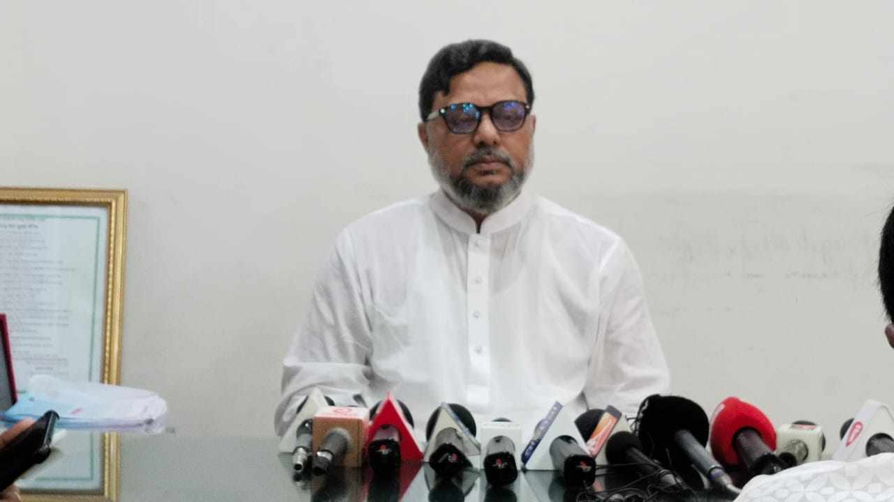 উপজেলা নির্বাচন থেকে সড়ে দাড়ালেন মন্ত্রীর স্বজন চেয়ারম্যান প্রার্থী মুরাদ