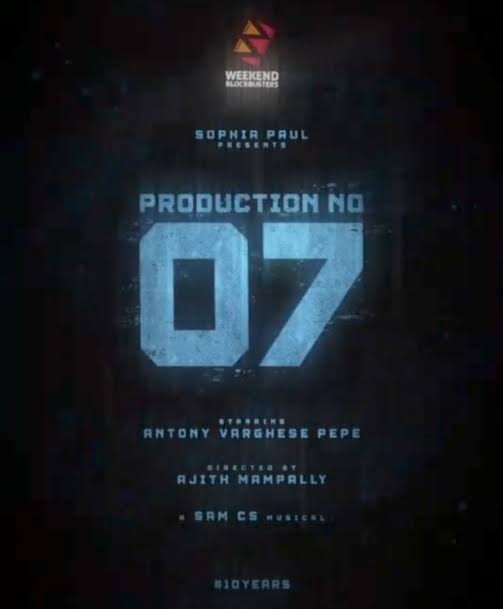 Having 1/2 movies per year is ideal for actors in Mollywood. Having lots of films in close proximity would saturate them and reduce hype for each project. Currently only #DulquerSalmaan and #AntonyVarghese is following this form of career planning.

#LuckyBaskhar #Nadikar