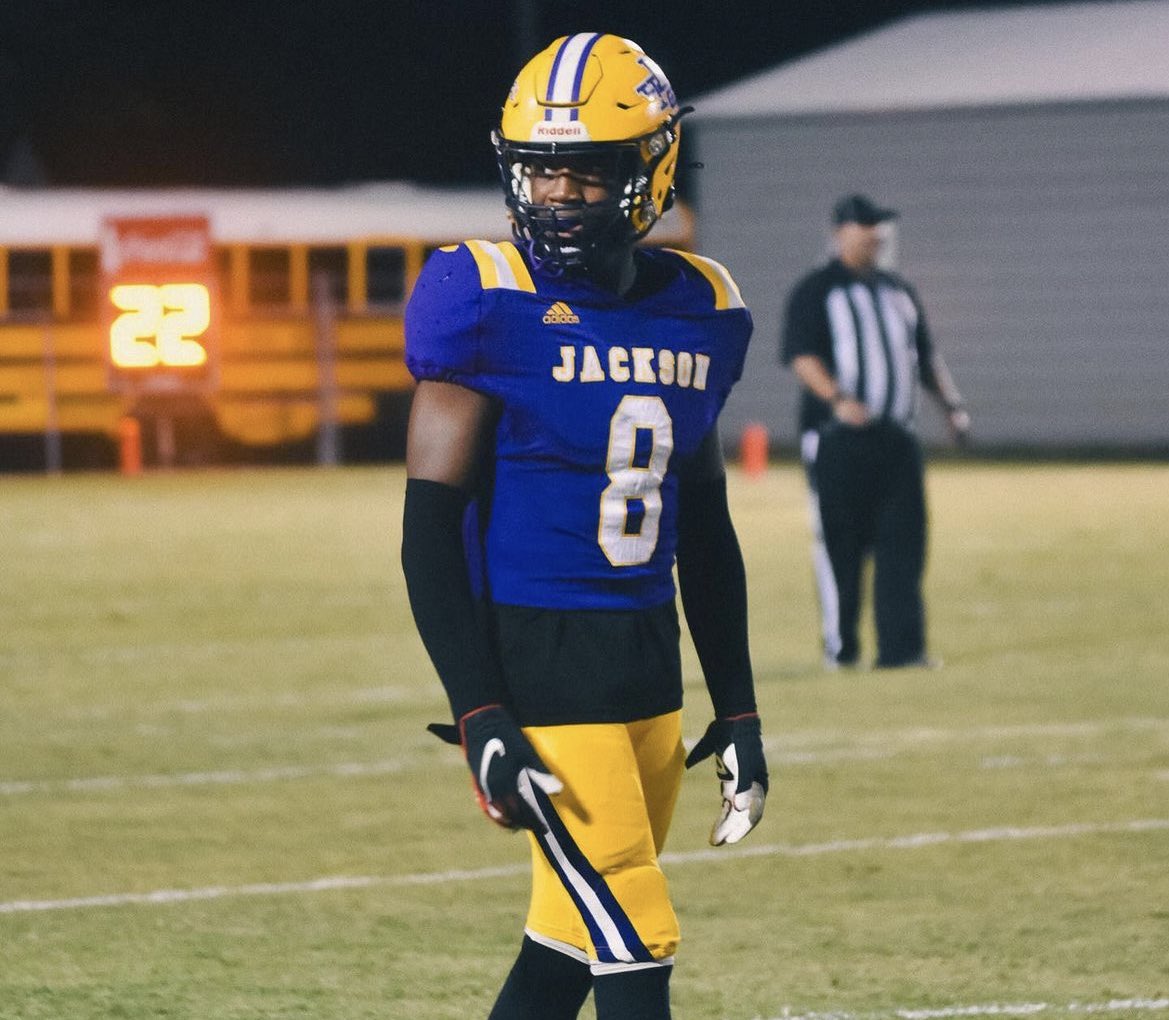 2026 safety Jamarrion “Juice” Gordon (@GordonJamarrion) included Alabama in his top schools list on Friday evening. 

Gordon plays for Jackson High School in Jackson, Alabama. He is listed at 5-foot-11, 185 pounds.

As a sophomore, Gordon recorded 30 tackles, two tackles for