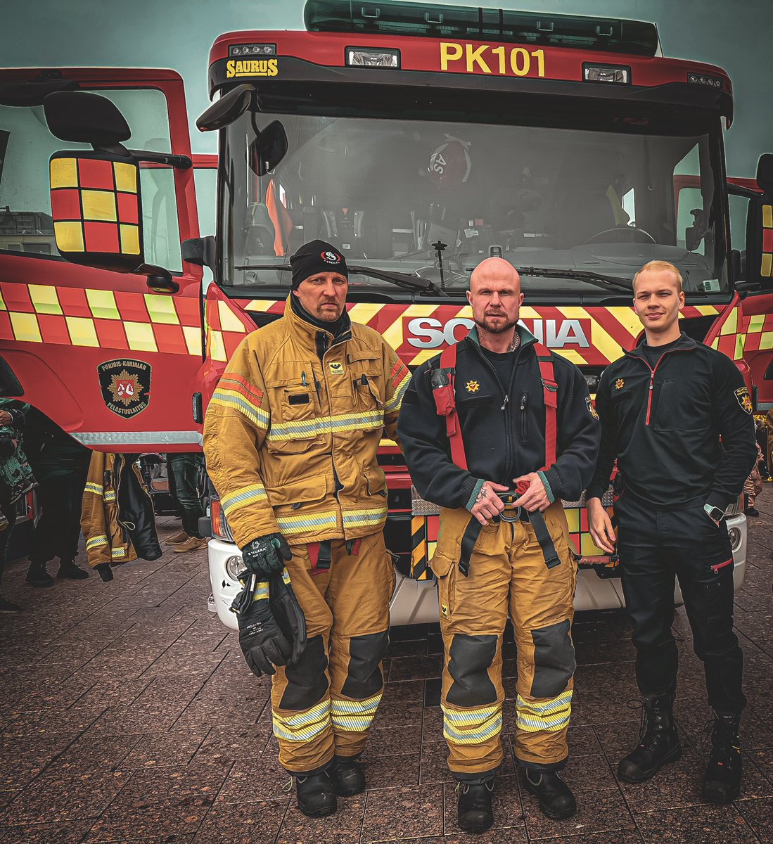 Hyvää kansainvälistä palomiesten / pelastajien päivää 🚒 Pelastajan työtehtäviin kuuluvat esim.liikenneonnettomuudet, ensivastetehtävät, tulipalot, palotarkastukset, valistaminen, ensihoitoa, avunantotehtävät ja korkeissa paikoissa työskentely. #pkpelastuslaitos #siunsote