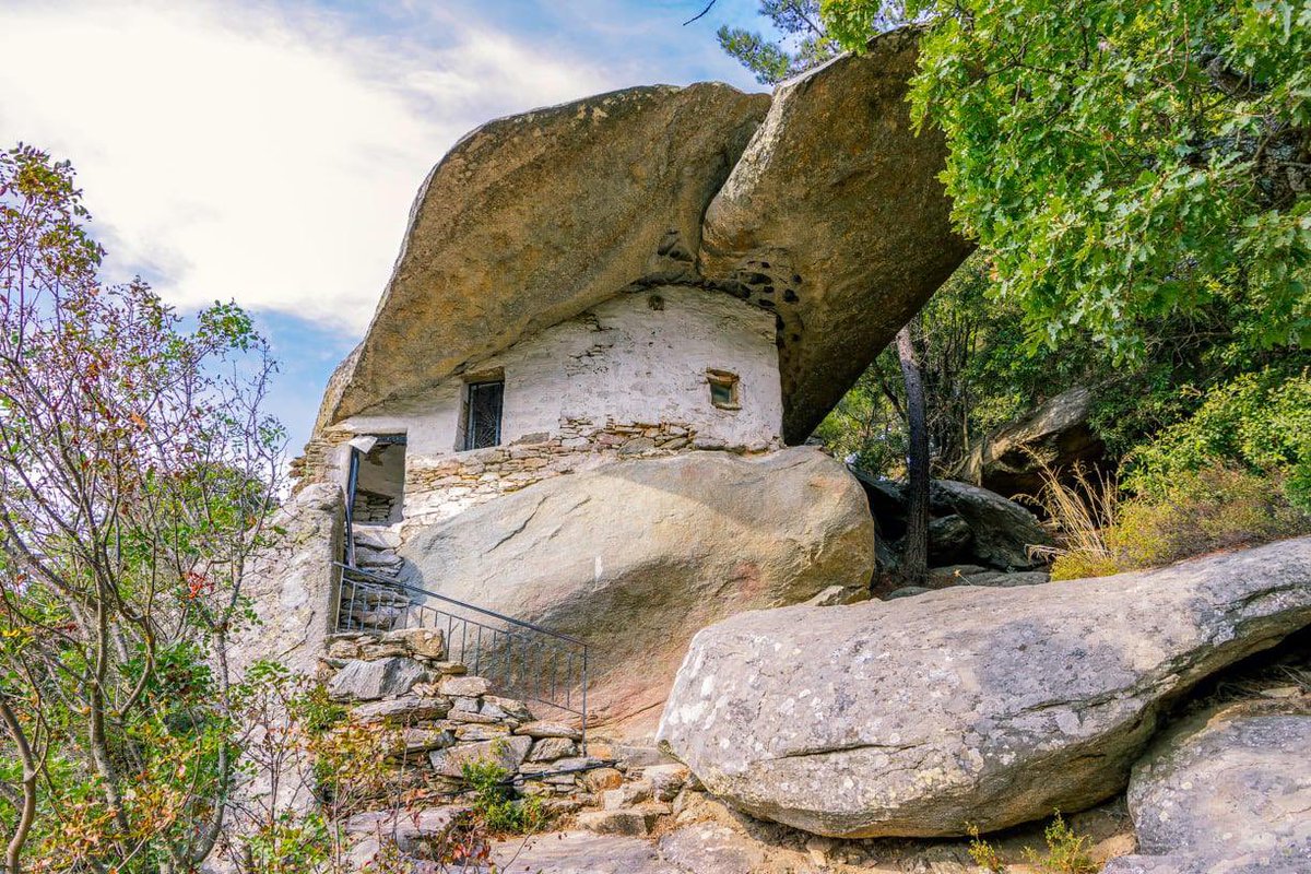 Monastère Theoktisti Ikaria, Greece 🇬🇷 ..2022 📸@jean_zaf #ikaria #greece #GreeceTravel #VisitGreece #GreekIslands #GreeceVacation #DiscoverGreece