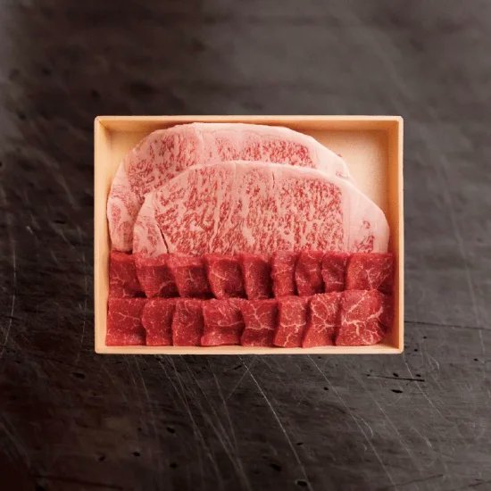 aritabokujo's tweet image. 🆕５月のプレゼント🆕
🆔@aritabokujo をフォローの上で🔄リポストしていただいた皆様の中から抽選で3⃣名様にプレゼント‼️

🍴サーロインと赤身肉が両方味わえるセットです

ステーキ赤身焼肉セット（計700g）
🐄サーロインステーキ200g×2枚
🐄おまかせ赤身肉300g
#有田牛

🎁bit.ly/47v8FjE