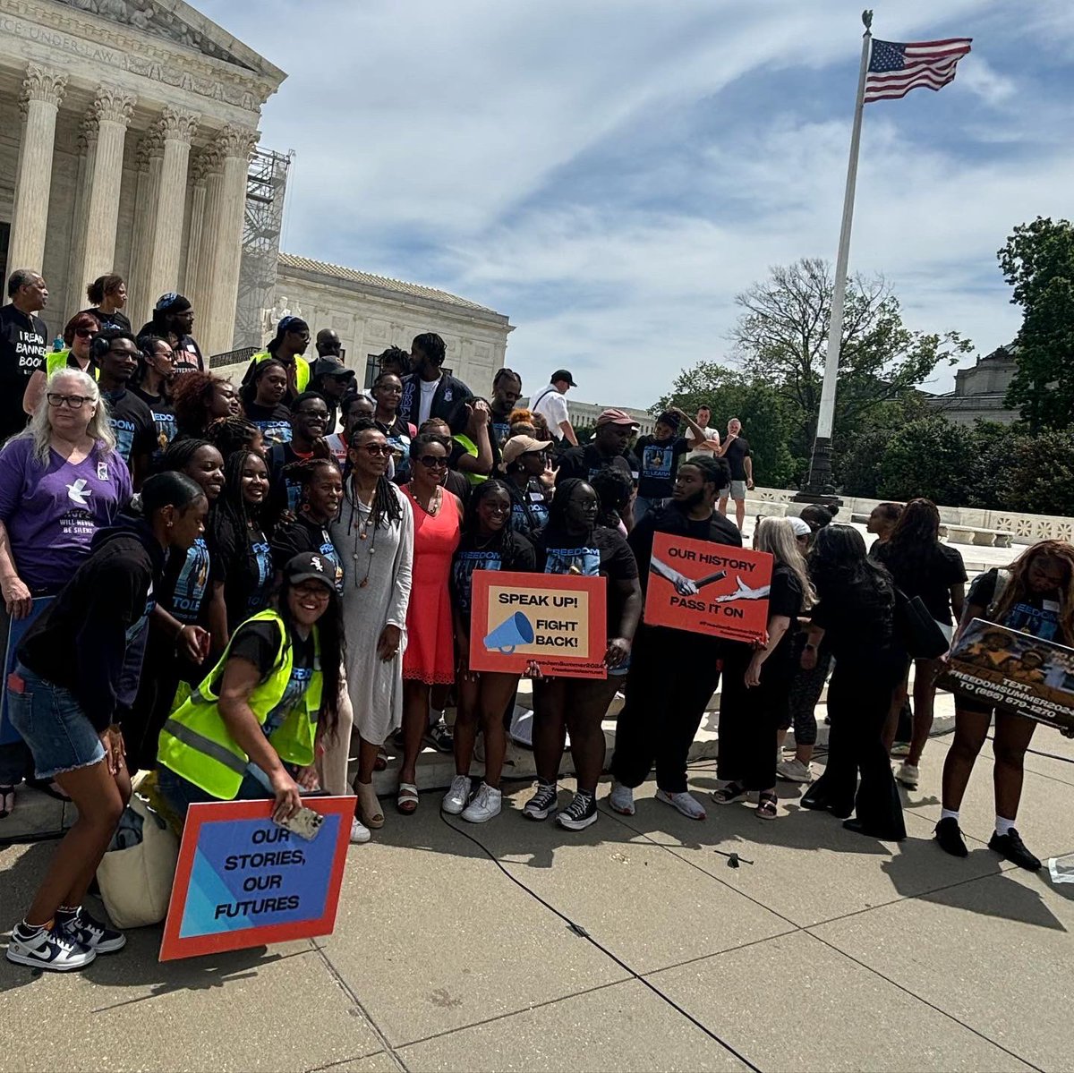 NAN SVP Ebonie Riley stands with other national leaders at today’s Washington DC #FreedomtoLearn Rally.