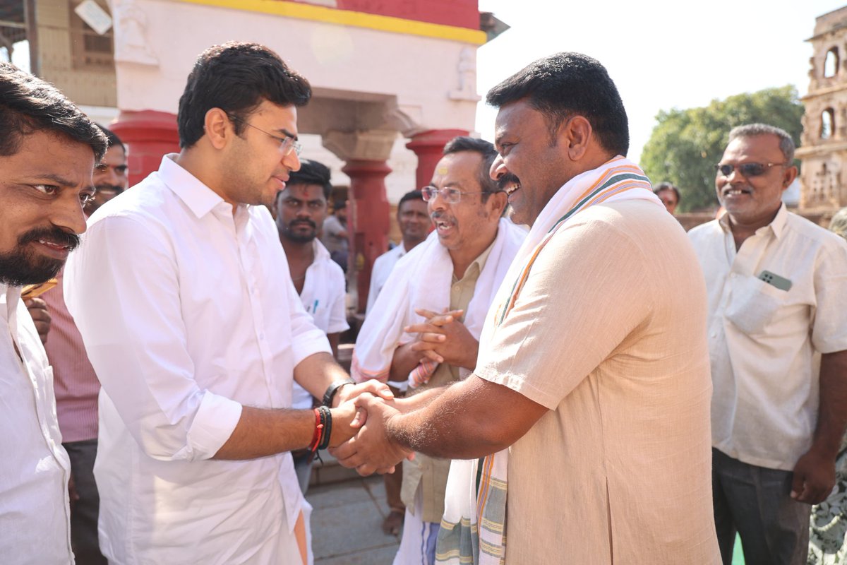 Offered prayers at Banashankari Temple in Badami today, shortly before starting a road show for Bagalkot BJP's winning candidate Sri @PCGaddigoudar. Sharing some serene moments from the morning visit.
