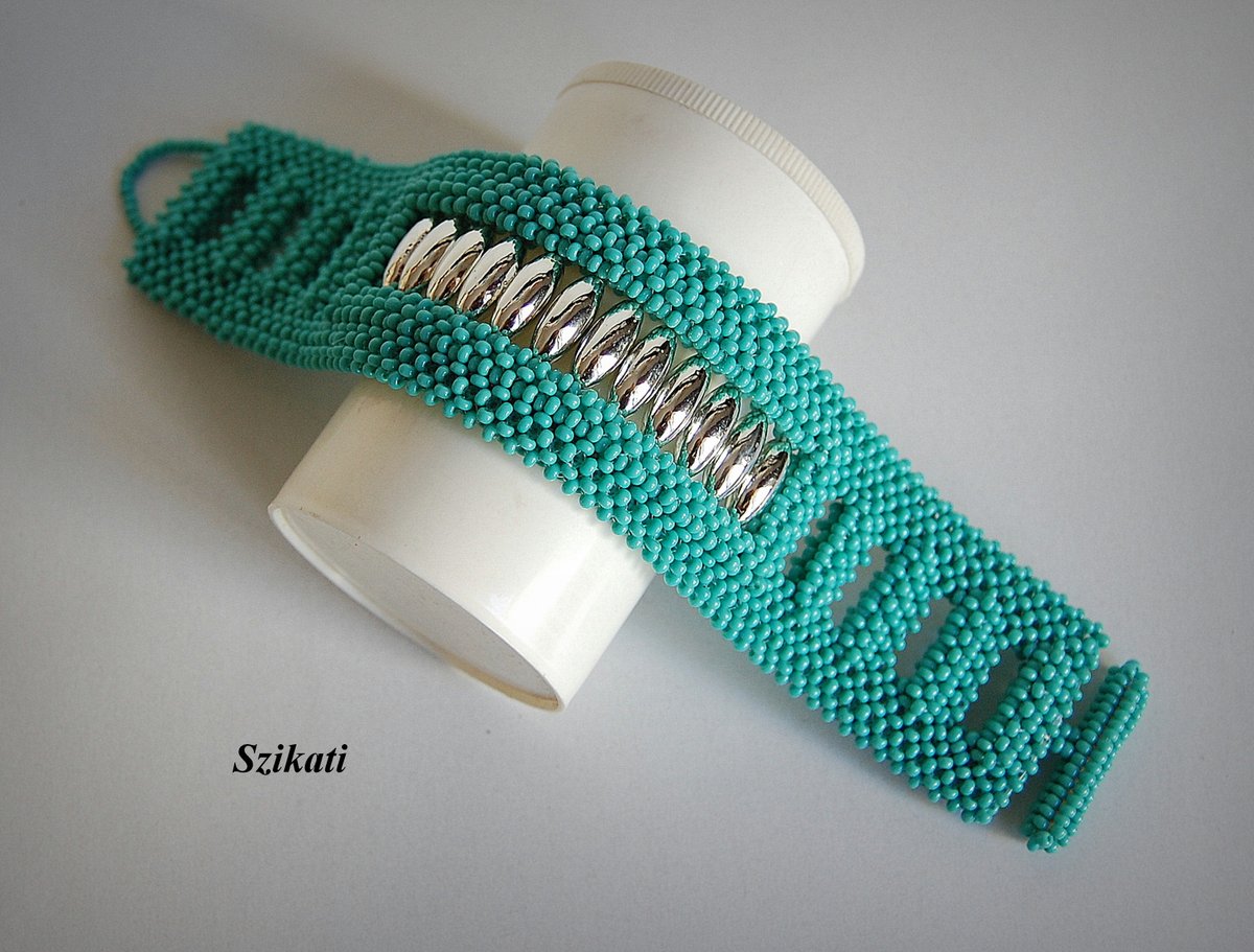 Elegant Turquoise Silver Beadwoven Cuff Bracelet
You can purchase it here:
meska.hu/p4576896-turki…