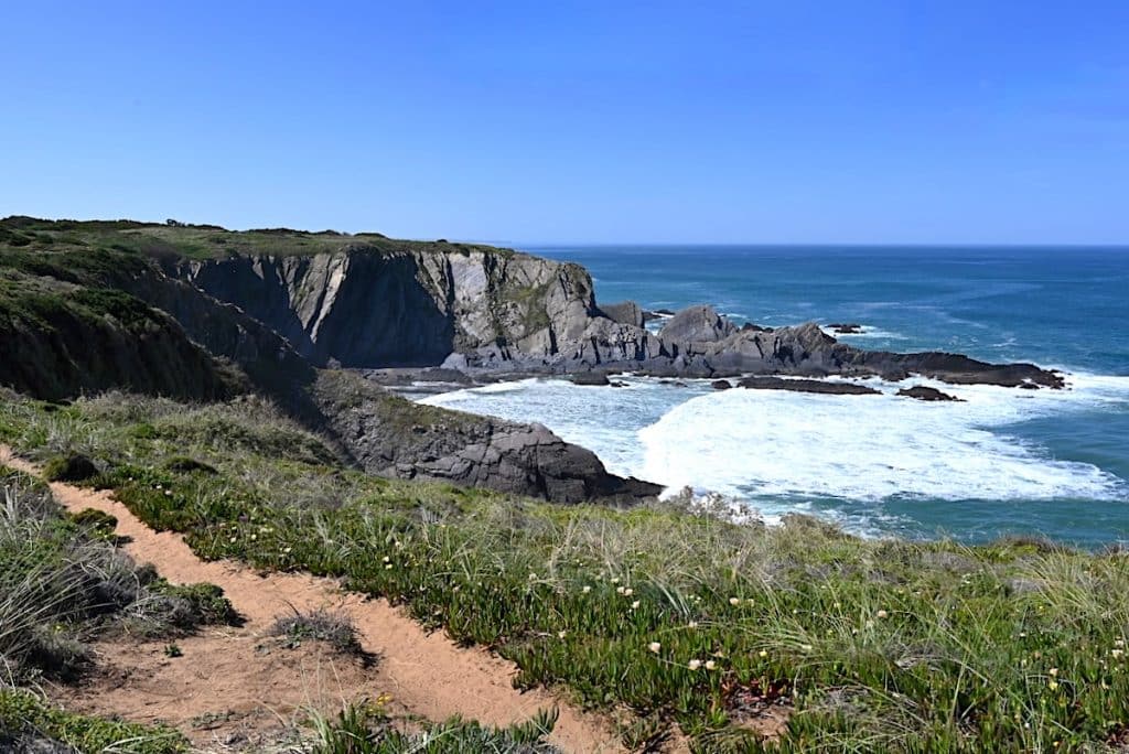 ᵂᴱᴿᴮᵁᴺᴳ Im April war ich Weitwandern auf dem Fischerweg in Portugal. Mit dem Partner "Hauser Exkursionen" ging es eine Woche an der herrlichen Westküste entlang. Meine Tipps zum Fischerweg gibt es neu im Blog: people-abroad.de/blog/portugal-… #portugal #wandern #algarve