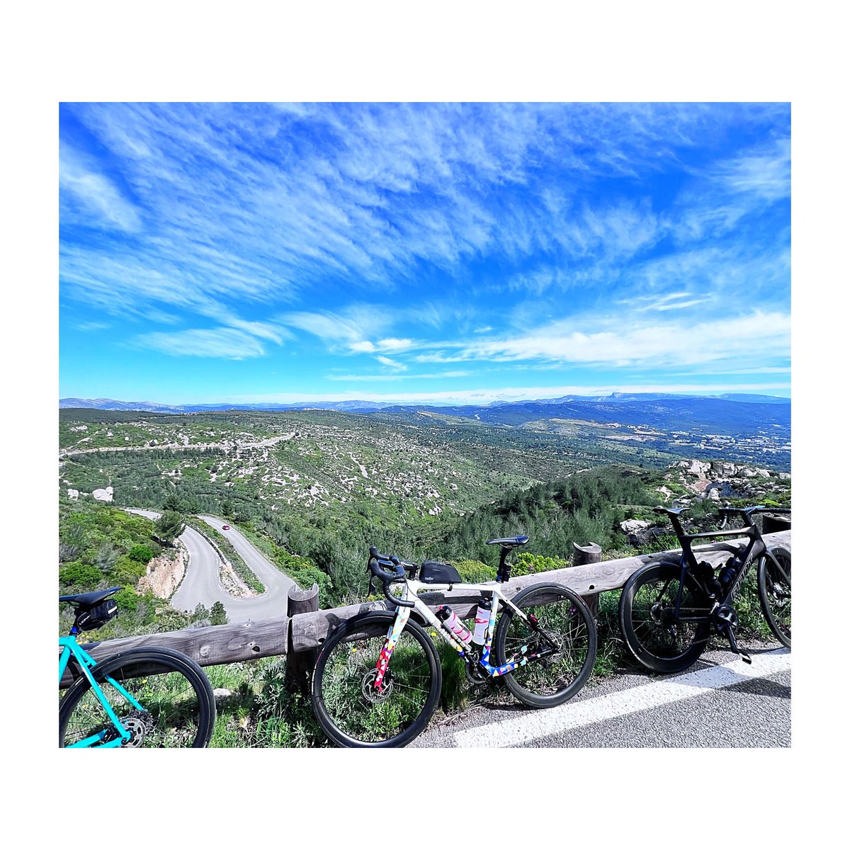 Awsome 1st 'proper' ride in Provence yesterday on my stripped back
@NorthRoadCycles 

Loved the climbing and even more the descending at 70kph 

Mont Ventoux today - with a power output plan and a mindset; in flow. 

Focus & flow = a good day. 

Let's do this people. 

Stefan