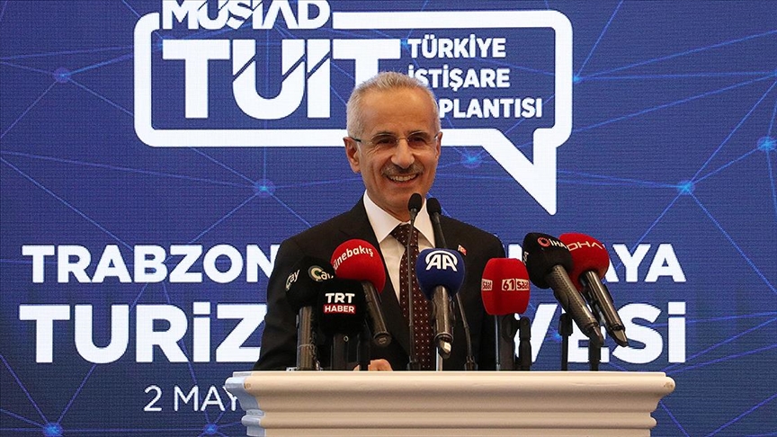 Ulaştırma Bakanı Uraloğlu, 4 Haziran'da Trabzon ve #SuudiArabistan arasında direkt uçuşların başlayacağını açıkladı.
