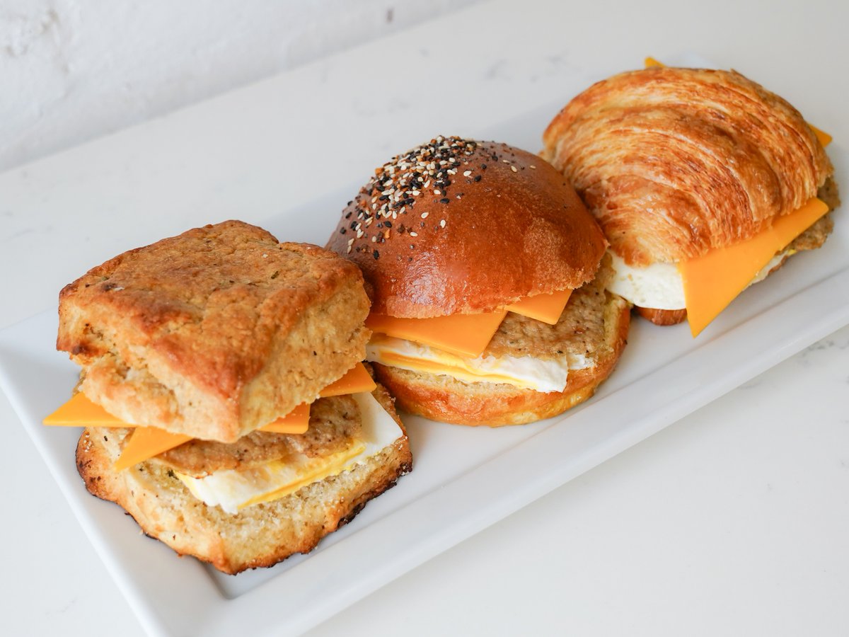 Start your Saturday on a delicious note with our mouthwatering breakfast sandwiches! 🌞 Devour a fried egg and cheese with your choice of turkey, ham, or bacon on a brioche roll, biscuit, or croissant! Stop by the bakery M-F 7 am - 4 pm, and Sat & Sun 8 am - 5 pm.