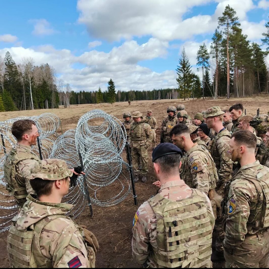 Members of our #SapperFamily from 4 Fd Sqn (@21Engr) were put to the test on EX BOLD BUGLE. They showcased Engineer capability with partner nations. Great work! 🇬🇧🇪🇪🇫🇷

#SapperSmart #RoyalEngineers #NATO #strongertogether