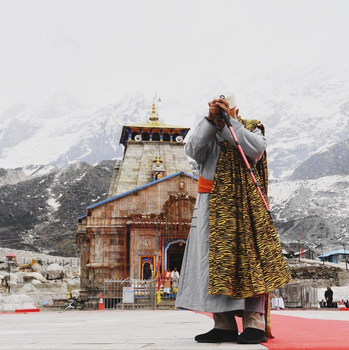 Years-Shri #kedarnath Pilgrimage 

2007-5.57 lakh
2011-5.71 lakh 
2012-5.73 lakh
2014- 40,832 (after floods) 
*PM Modi's Entry*
2018-7.32 lakh
2019-10 lakh (after Modi's meditation)
2022-  16 lakh (Redevelopment Projects nearing completion)
2023-19.6 lakh 
(Highest ever footfall)