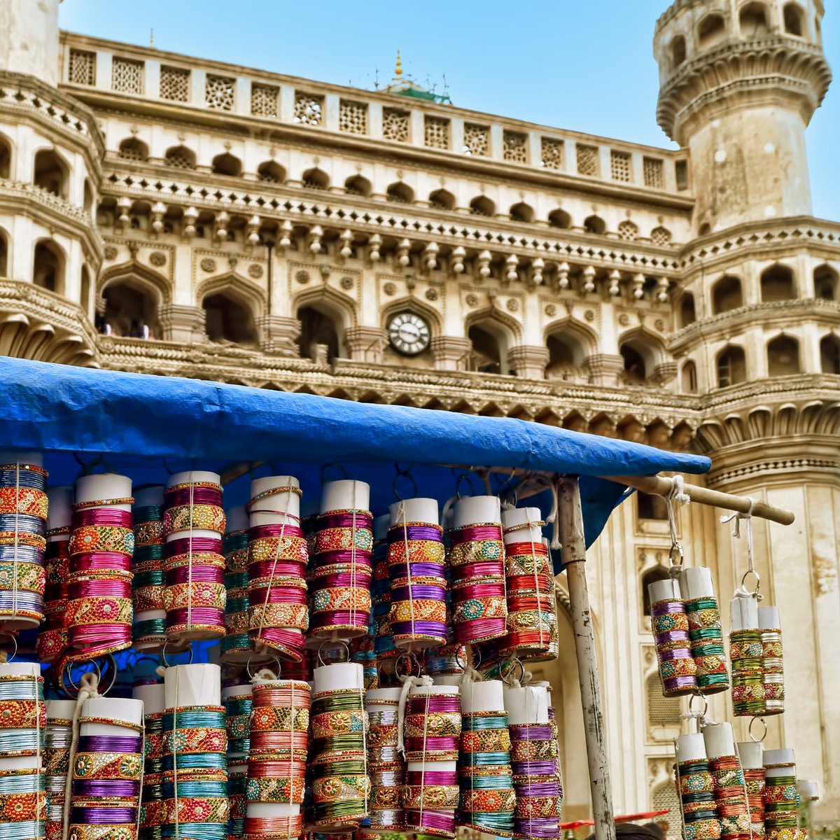No one can simply ignore the diverse collection of Hyderabadi chudees

#TelanganaTourism #Bazaars #HeartOfDeccan