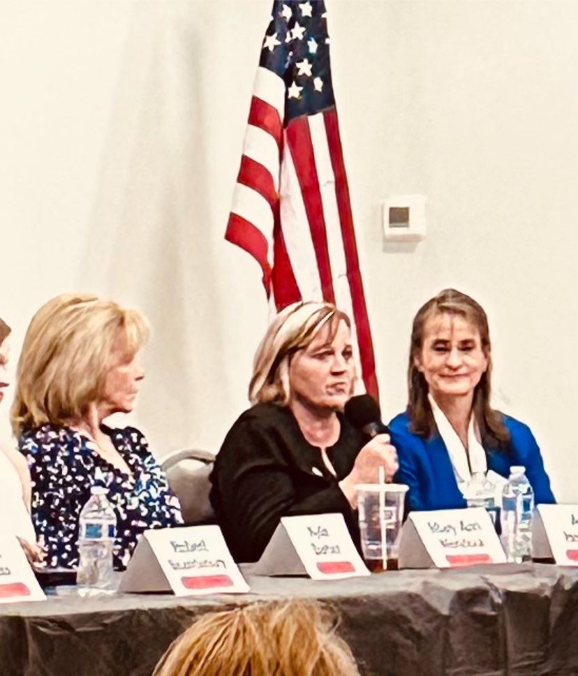 ALHEUSTED's tweet image. Great State Candidate forum this evening hosted by America PAC #LD29 #WriteIN AmyHeusted  #AZGOP