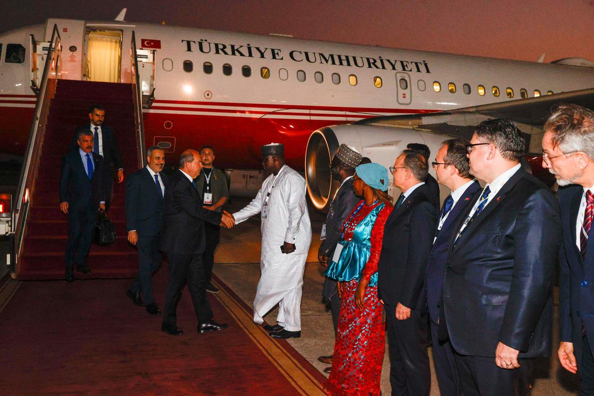 Cumhurbaşkanı @ErsinrTatar , İİT 15. Devlet ve Hükümet Başkanları Zirvesi’ne katılmak üzere Gambiya’ya  gitti kktcb.org/tr/cumhurbaska…