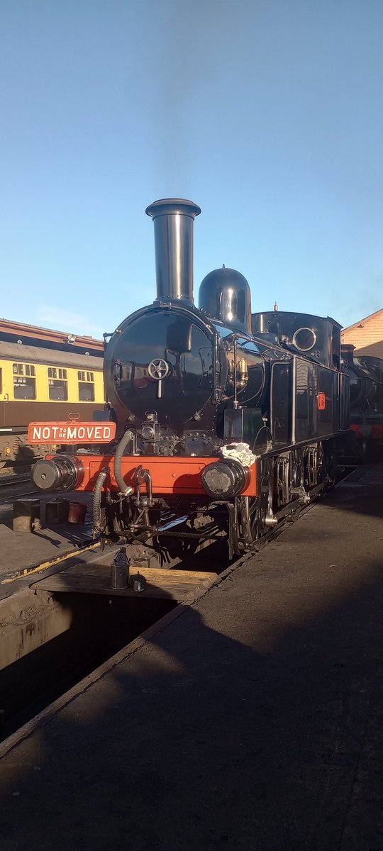 Good morning from sunny Minehead! Stoking up this old girl from 1888 this morning.