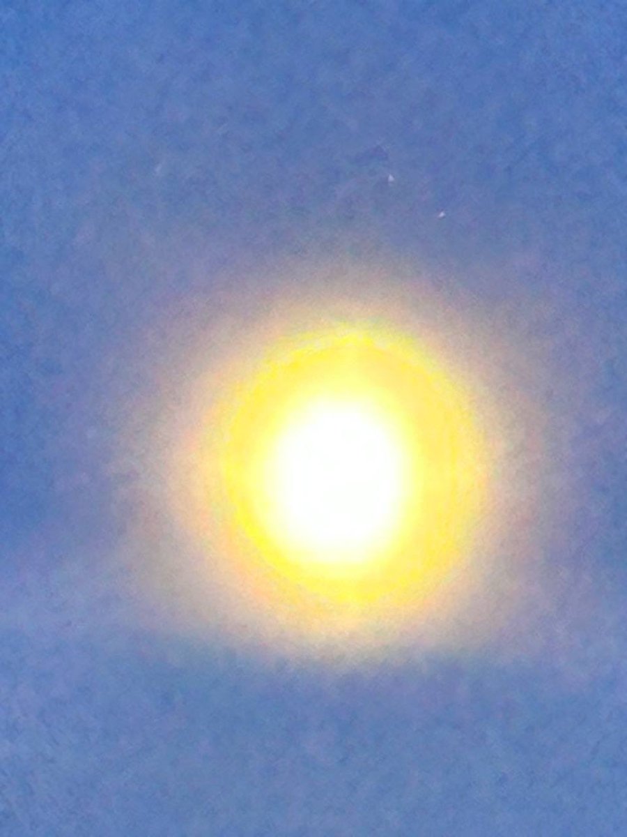 Ay mı, Güneş mi yoksa başka bir şey mi?

27 Nisan 2024 sabahı
saat 6 civarında İsviçre Verbier
kayak merkezinde görüntülendi…