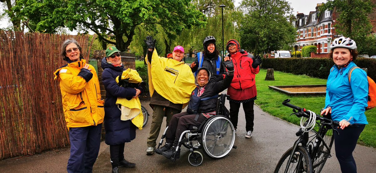 Great meet you, what a wonderful way to spend a wet cold day in May. Big smiles all round, all afternoon. Here's to the next one!