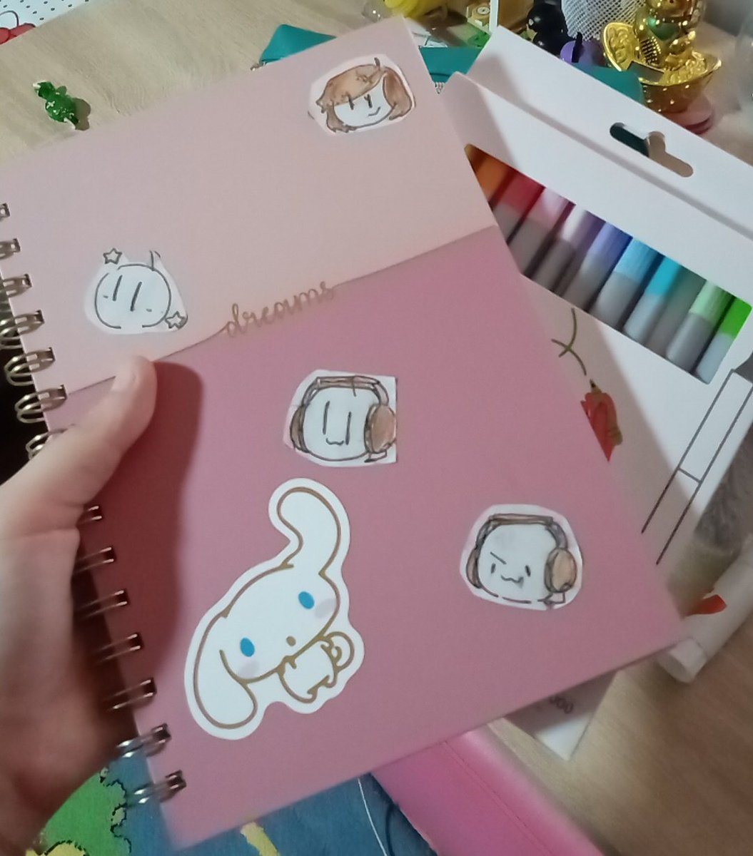 New notebook plus markers💥