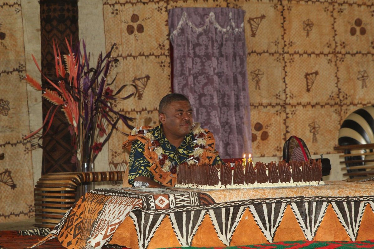 Mudre na cagi e Ulu i Neivua, lai so qa kasivaki nai tukutuku ni vanuinui vina vuara na Momo Levu na Tui Sabeto i na lemu sa lamei yacovia na yabaki 40. Cola balavu qa kalougata na Were Levu i Erenavula, cagi donu na lemu gauna ni viliutaki. A blessed 40th Birthday, my King!