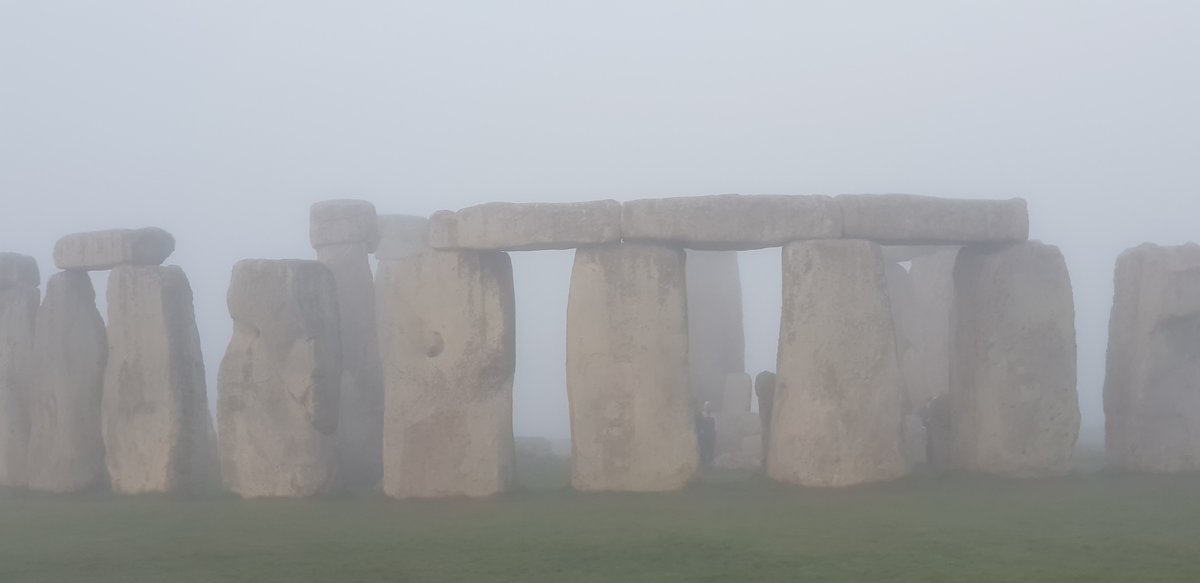 Sunrise at Stonehenge today (4th May) was at 5.33am, sunset is at 8.35pm 🌫️