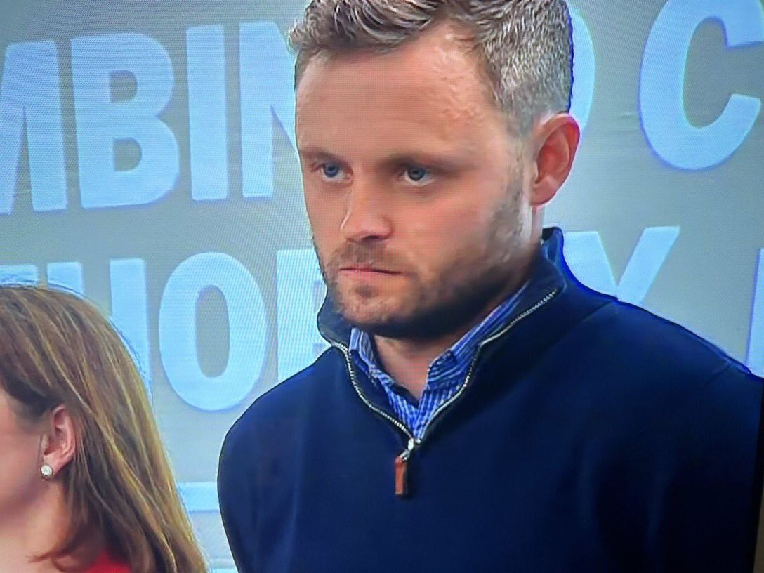 Breaking:

Ben Bradley is told how big his appearance fee is on the next series of Celebrity Big Brother. 

#Torychaos #toriesout