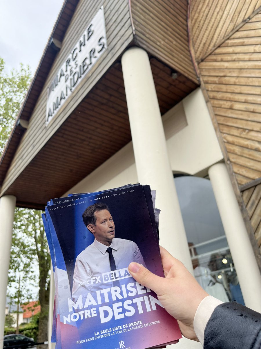 🇫🇷🇪🇺 Ce matin, les militants des Jeunes Républicains de Seine-Saint-Denis étaient mobilisés pour une opération tractage à Gagny et aux Pavillons-sous-Bois ! 

🗳️ Le 9 juin, maîtrisons notre destin #AvecBellamy 🇫🇷🇪🇺