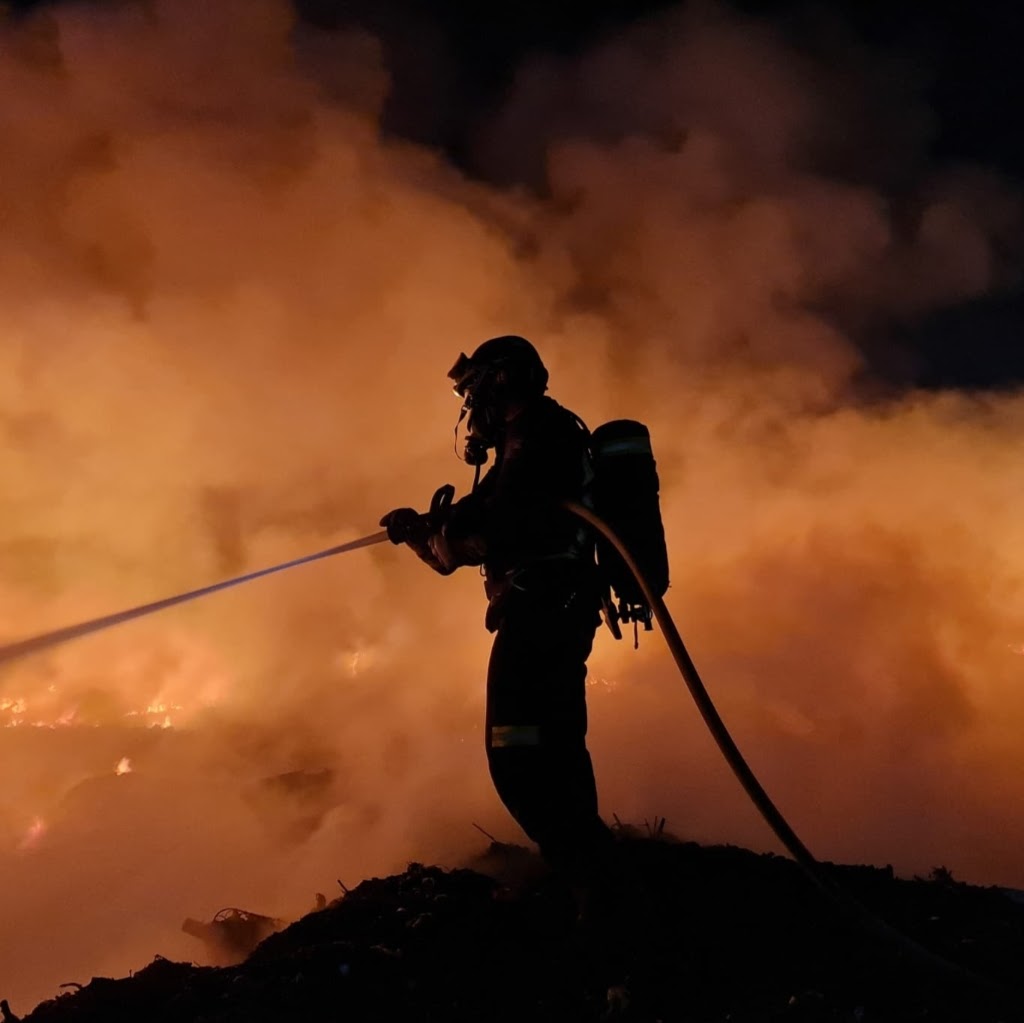 🚒 Volem desitjar feliç Dia Internacional dels Bombers a tots els companys!

🚒 A més, coincideix amb Sant Froilà, patró europeu de la professió.

🎉 Feliç dia i bona guàrdia!

#DiaInternacionaldelBombero
#InternationalFirefightersDay