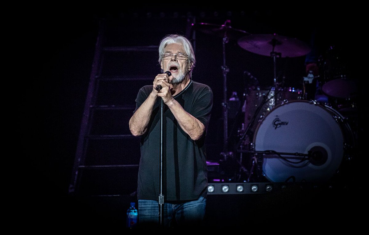 Happy birthday @BobSeger. Ramblin’ gamblin’ man. Photo for MAGNET by @wesorshoski. Read our #BobSeger live review from 2019: magnetmagazine.com/2019/06/14/old…