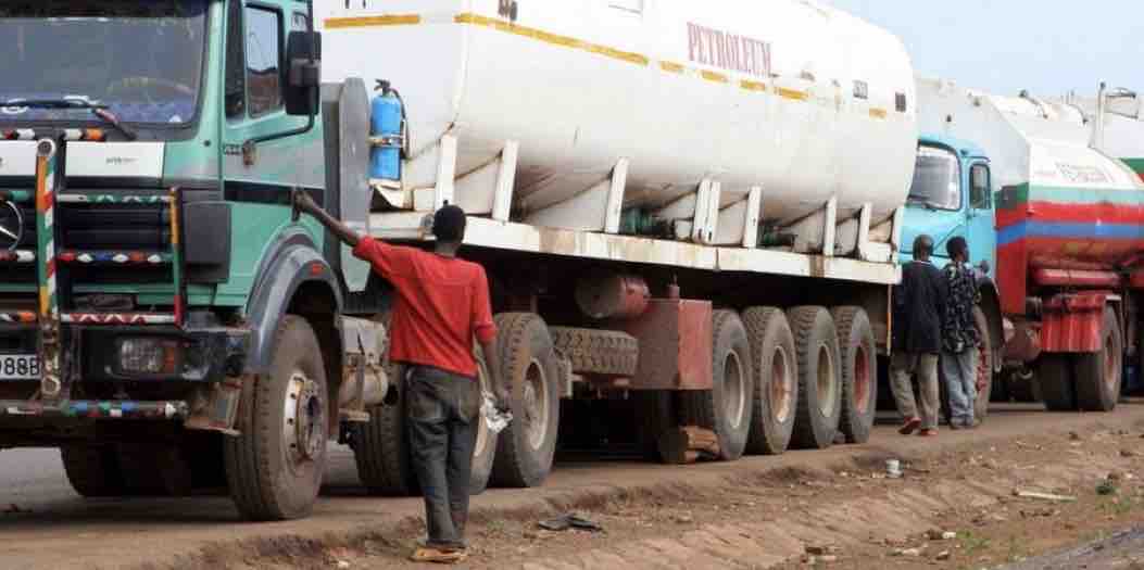 Kenya monopoly of Uganda oil imports to end ow.ly/fwXi50RwpAp…