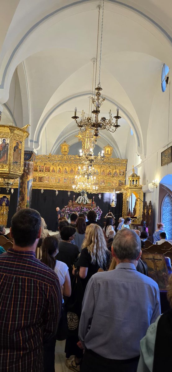 On the occasion of #OrthodoxEaster’s celebrations, I would like to share with you glimpses of my tour of the churches in the old town of #Nicosia. Καλό Πάσχα!🌺