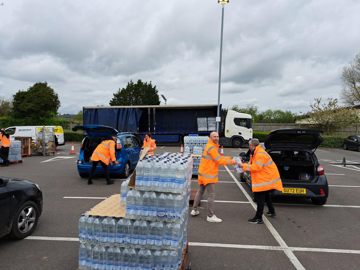 We're sorry customers in St Leonards-on-Sea, parts of Hastings and the surrounding area are still without water. We have opened a fourth bottled water station at Hastings Academy, Rye Road, Hastings, TN35 5DN. For more information and updates visit ow.ly/Z18j50RwqNB