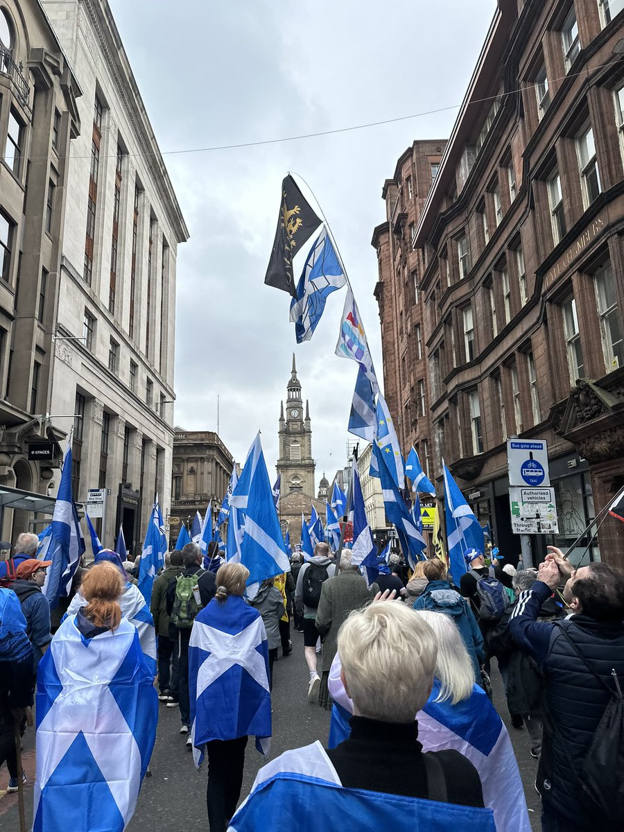 Scots taking to the streets today in support of Independence! #ScottishIndependenceNOW