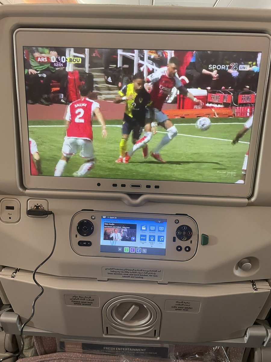 Flying back from Dubai, but not missing the action ❤️ come on Arsenal 💪🏼