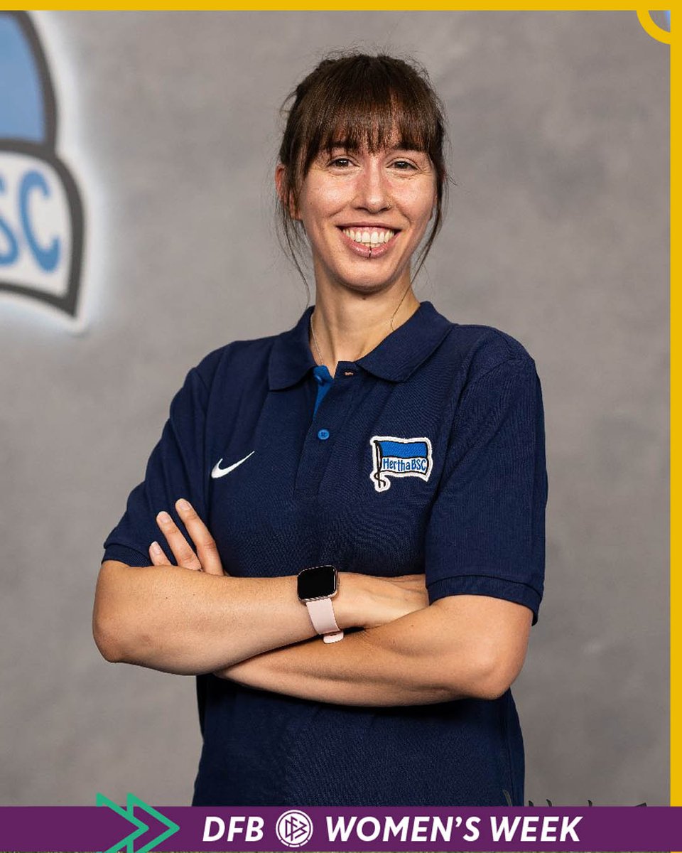 Ein weiteres Gesicht der blau-weißen #DFBWomensWeek: Anne #Jüngermann 💙

Anne ist seit 2002 Vereinsmitglied und seit 2020 Teil des Präsidiums. Dort setzt sie sich vor allem für die Themen Mitgliederangelegenheiten, Kommunikation & Frauenfußball ein.

#BSCFrauen #HaHoHe