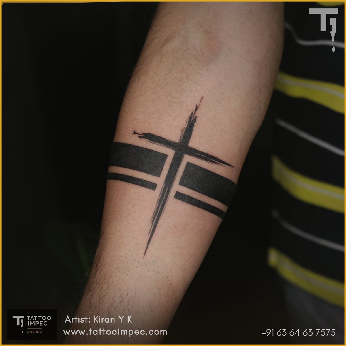 Hand Band Tattoo
.
#crosstattoo#crosstattoos#cross#jesustattoo#blackandgreytattoo#faithtattoo#christ#handtattoo#handtattoos#bandtattoos
.
#tattoo#tattooimpec#sunilck#tattoostudiomysore#tattooinmysore#instapage#explore#explorepage#fypage#trending