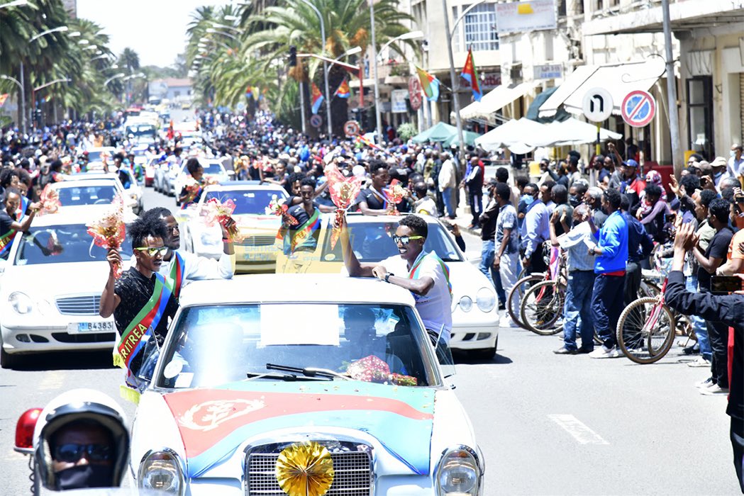 Geopol_updates's tweet photo. From 2010 #Eritrea🇪🇷 has won the #African #cycling championship 9x (!). It gave us the 1st black Africans to compete at the #TourdeFrance, w #BiniamGirmay the 1st to win a worlds classic tour & a stage at #GirodItalia. For a country of only 4 mln ppl, it stands out on world level https://t.co/LH3zpALQWs