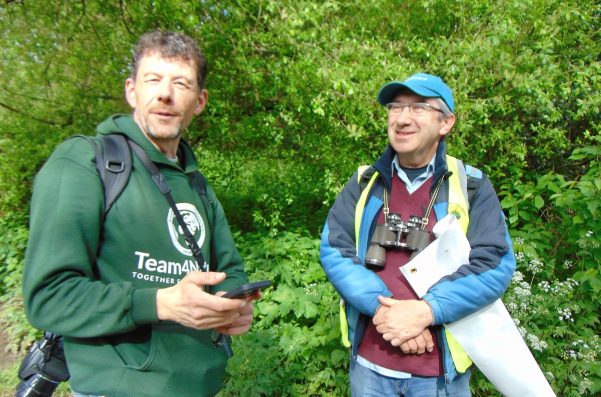 Delighted & proud to meet up with @Chris4Patches on The Queslett Nature Reserve as part of #westmidlandsalldayer #BrumsBirdlife . Nice to meet @BOSFonline Mary Kennedy & `Barny` Chris was doing a 34 mile fund raising walk in memory of his late father.