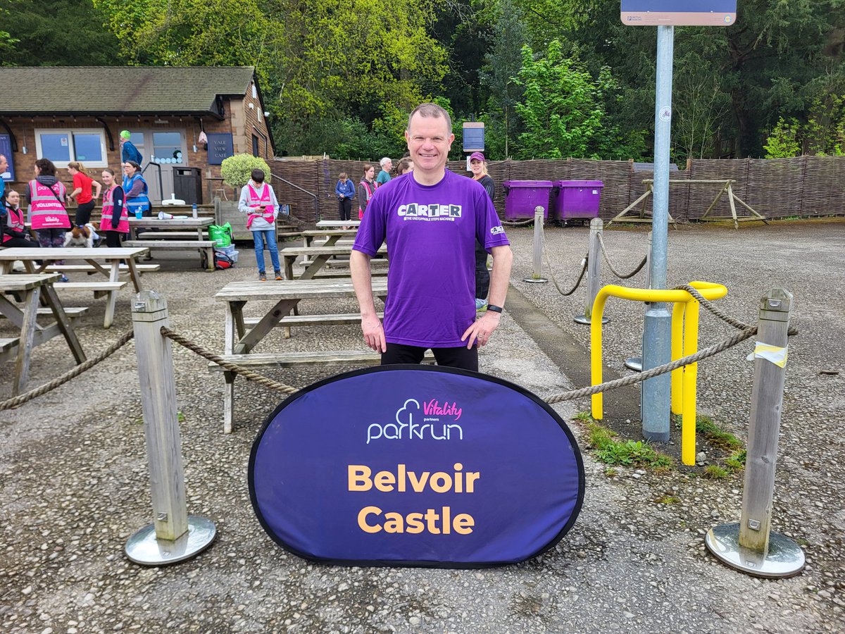 Lovely @parkrunUK at @BelvoirCastle this morning in my @carter_usm 'steps machine' top. #loveparkrun #bringbackthestats