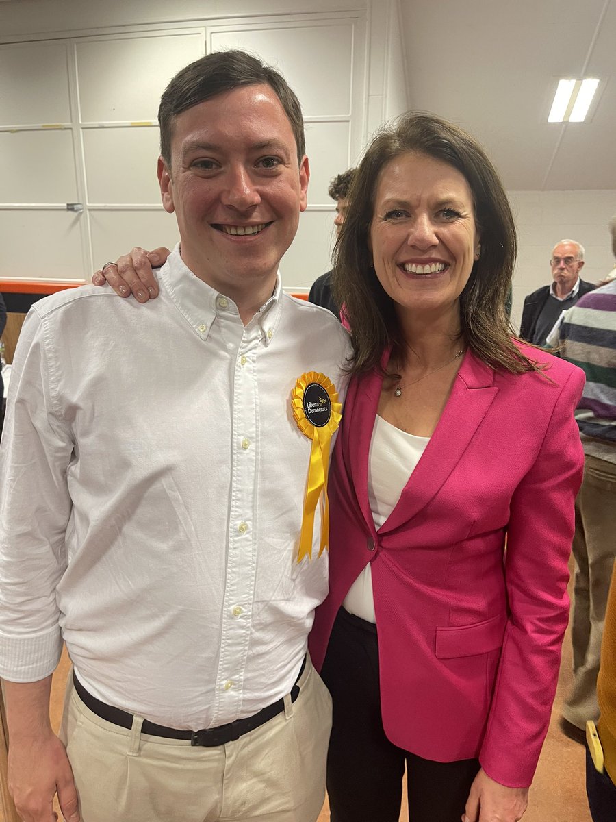 Last night in #EsherandWalton #Elmbridge #LocalElections2024 @LibDems won 43% of vote v Conservatives on 29%. This is Dominic Raab’s constituency and heart of the Blue Wall. The Conservative vote is collapsing. Here’s 2 of 3 new Councillors in #WaltononThames @ElmbridgeLibDem